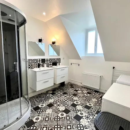 Hadar Yourhosthelper Appartement
